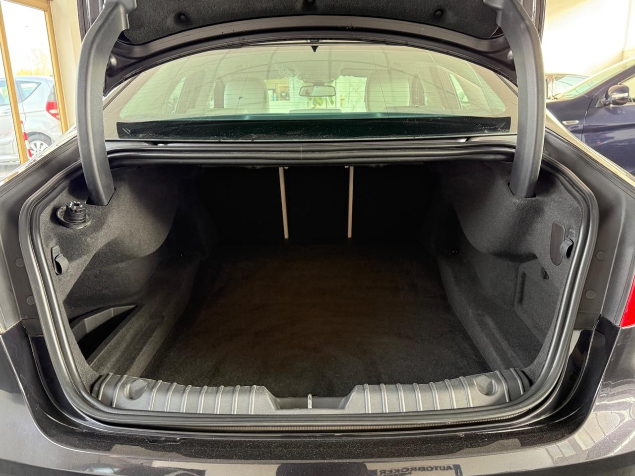 Jaguar XF 2.0 D 180 CV aut. Portfolio