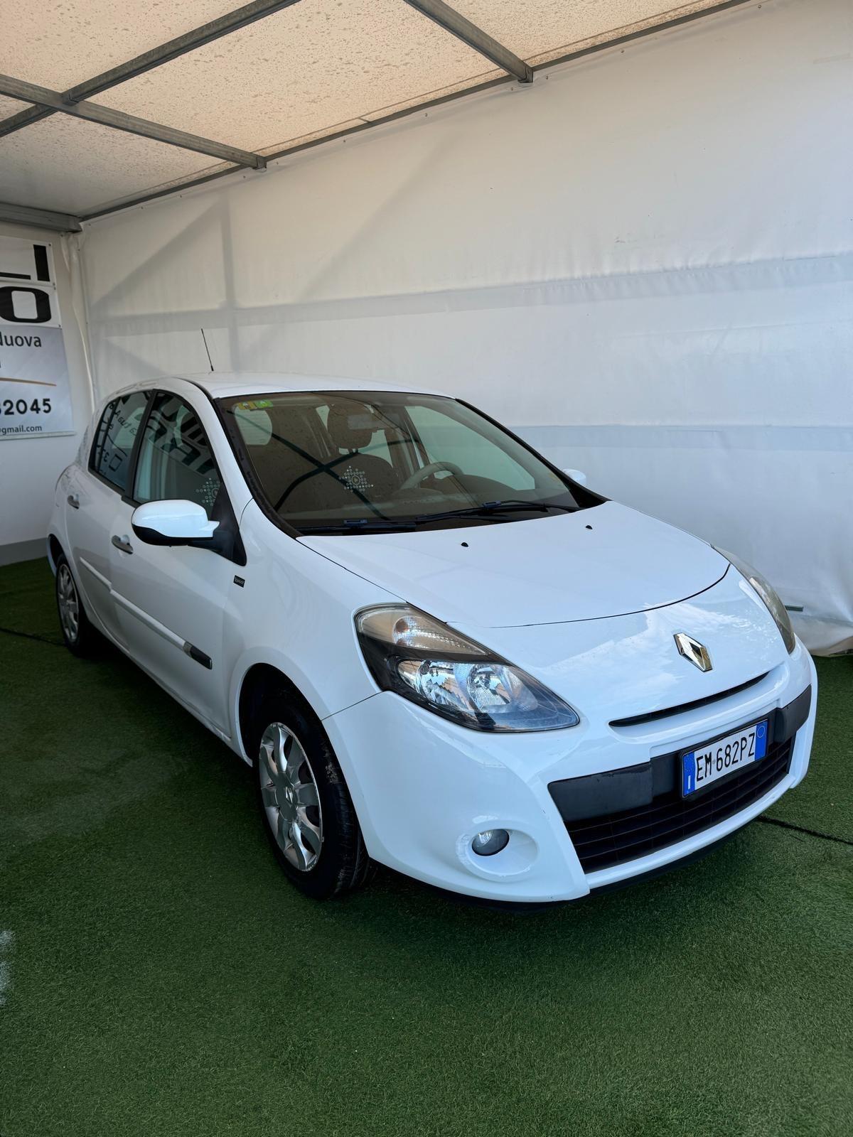 Renault Clio 1.2 16V 5 porte Dynamique