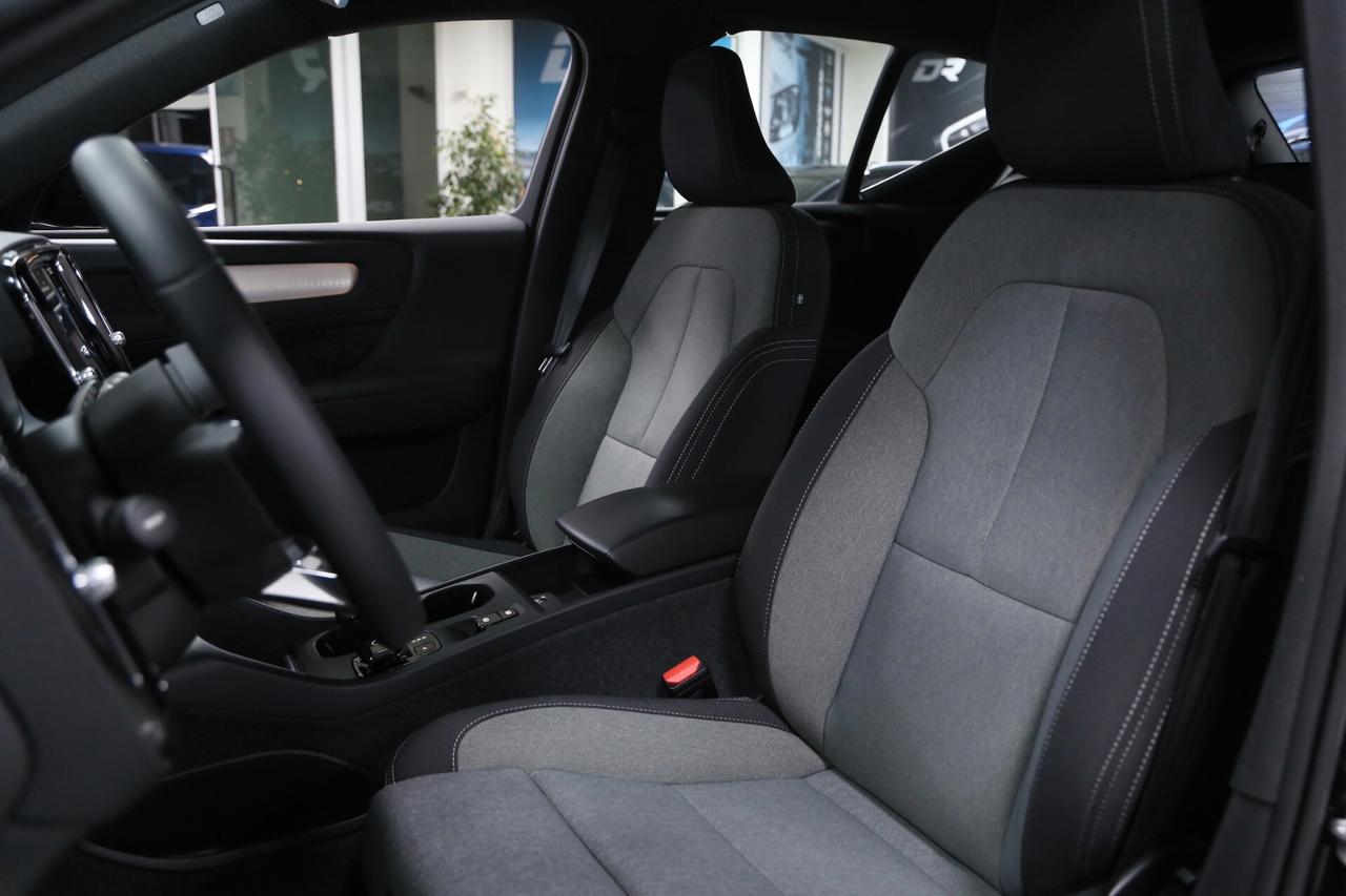 Volvo XC40 T5 Recharge Plug-in Hybrid Core auto