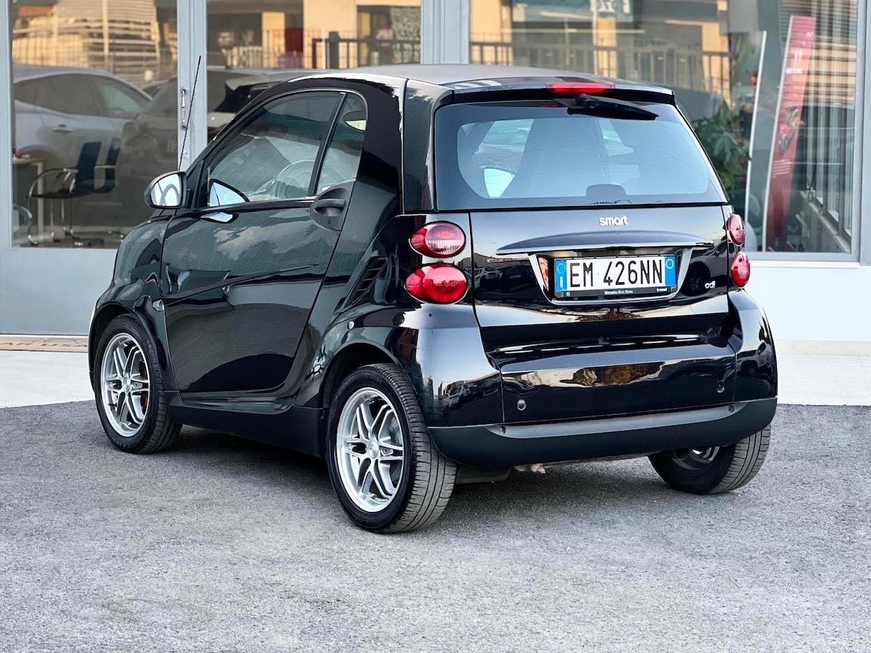 Smart ForTwo 800 cdi 40 kW coup&eacute; E5 - 2012