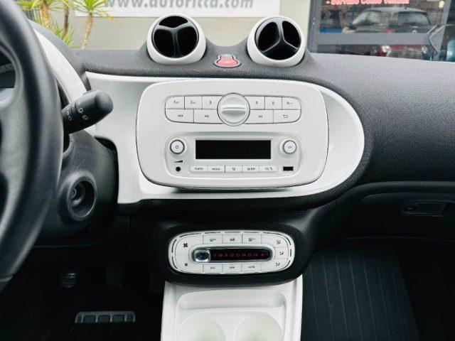 SMART ForFour 1.0 70CV Passion UNICO PROPRIETARIO*INTERNI BIANCO