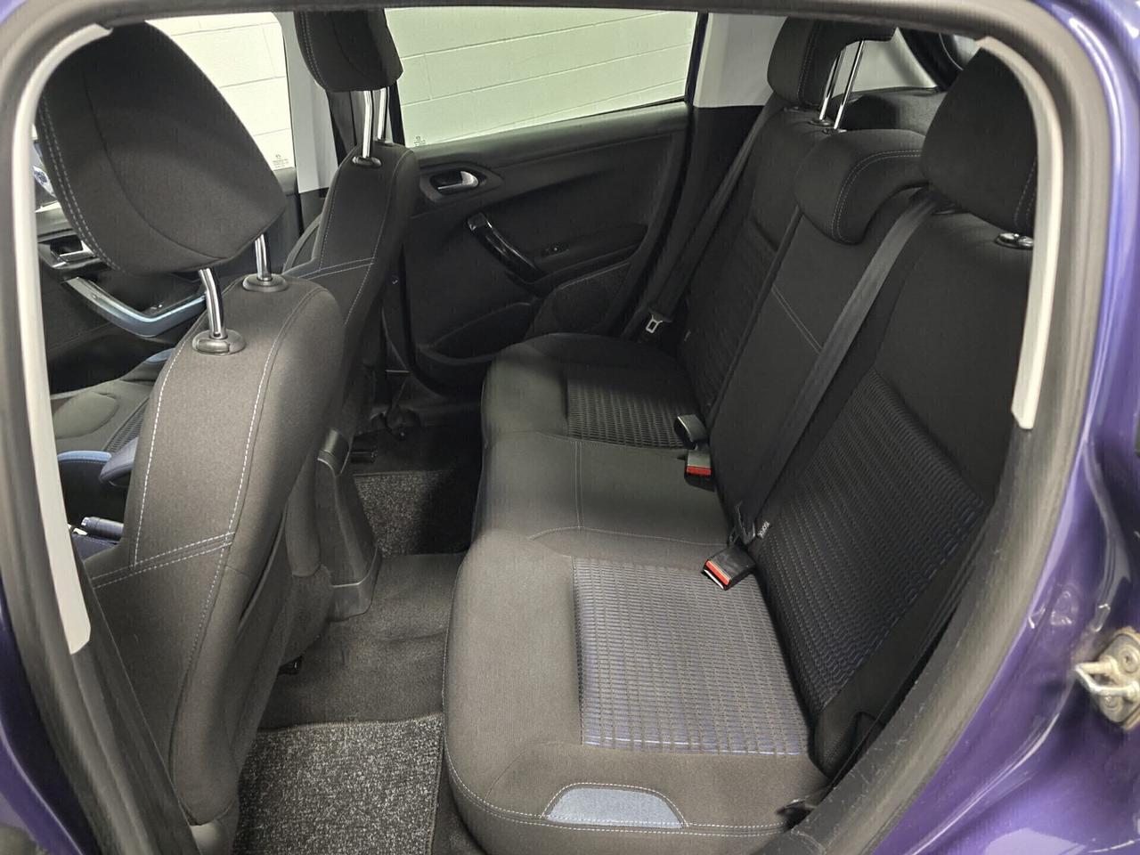 Peugeot 208 1.2 VTi 82 CV ALLURE 2013 NEOPATENTATI