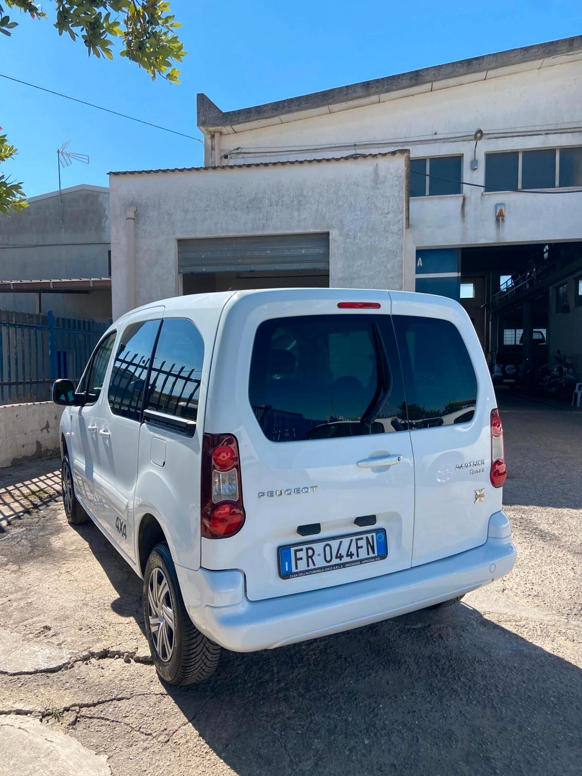 Peugeot Partner Tepee BlueHDi 100 4x4 DANGEL