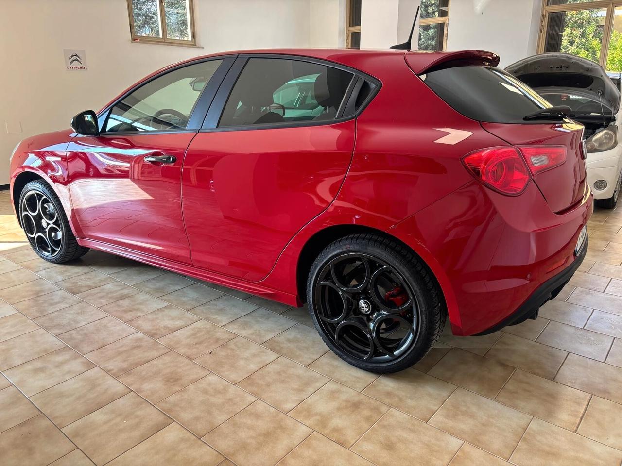 ALFA ROMEO GIULIETTA SUPER ANNO 2019 BZ 1.4 ADATTA NEOPATENTATI KM 82 MILA