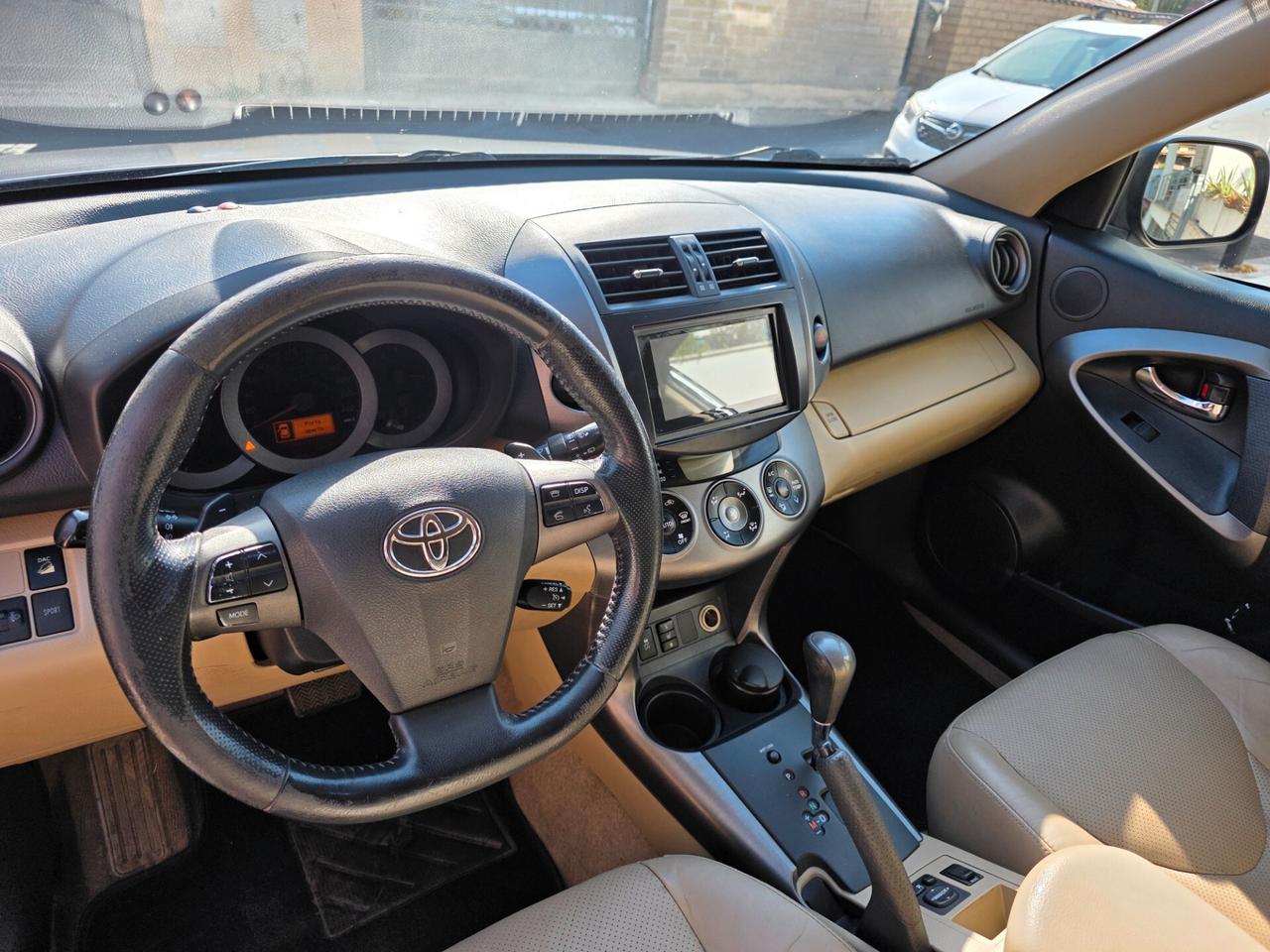 Toyota RAV 4 RAV4 Crossover 2.2 D-Cat A/T 150 CV Luxury
