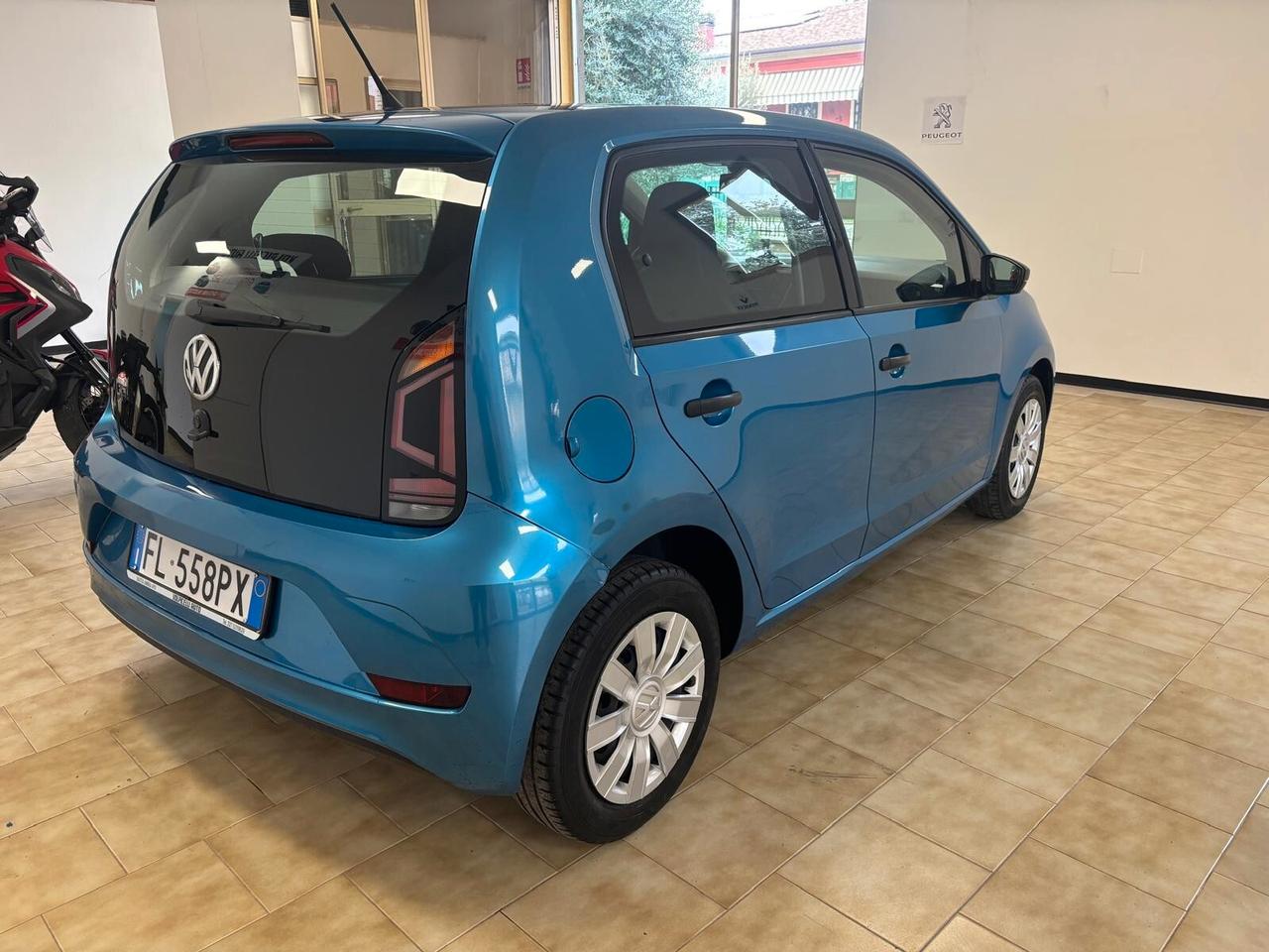 VOLKSWAGEN UP ANNO 2017 BZ 1.0 ADATTA NEOPATENTATI KM 84 MILA