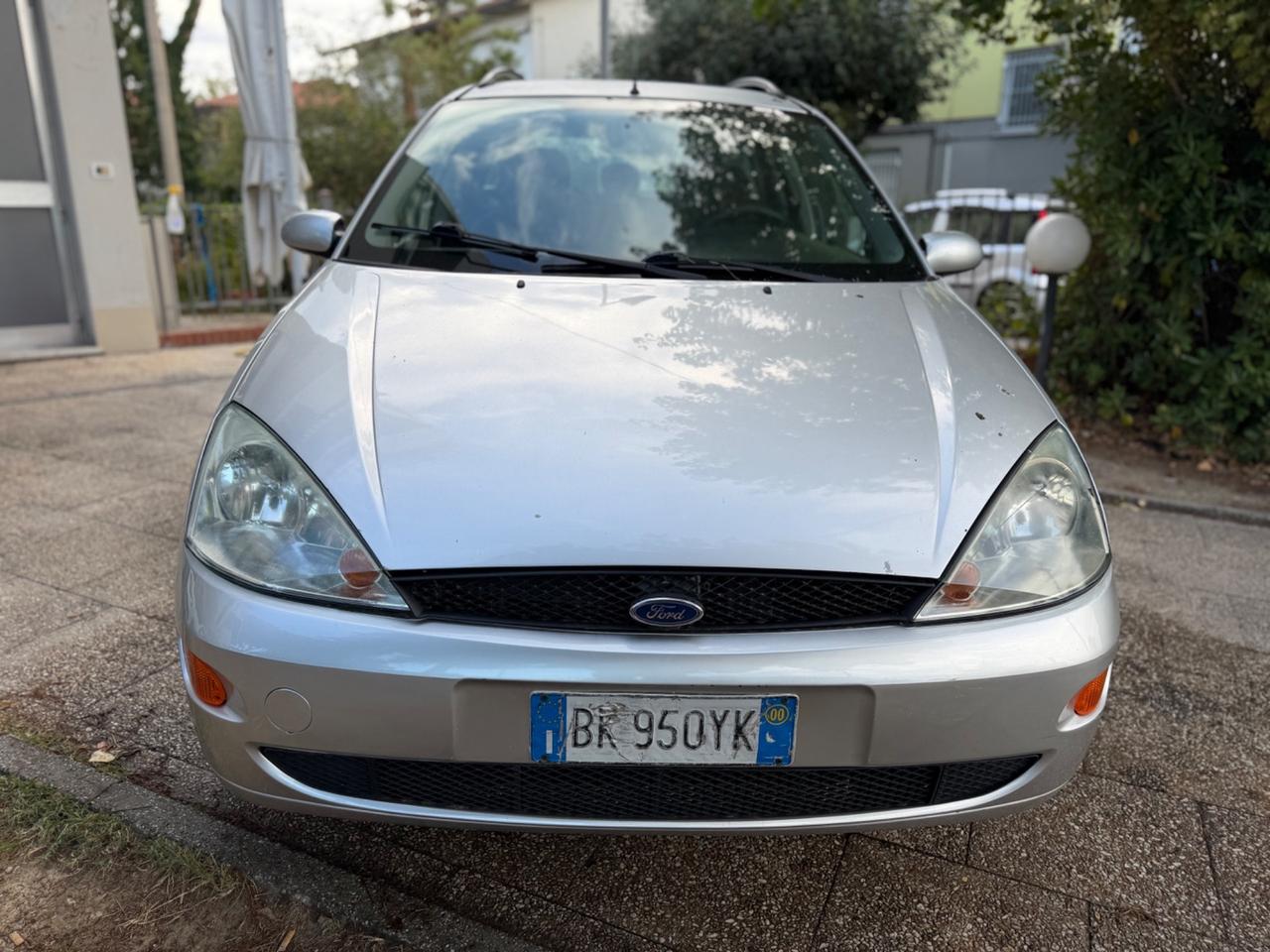 Ford Focus 1.8 TDDi cat SW Ghia