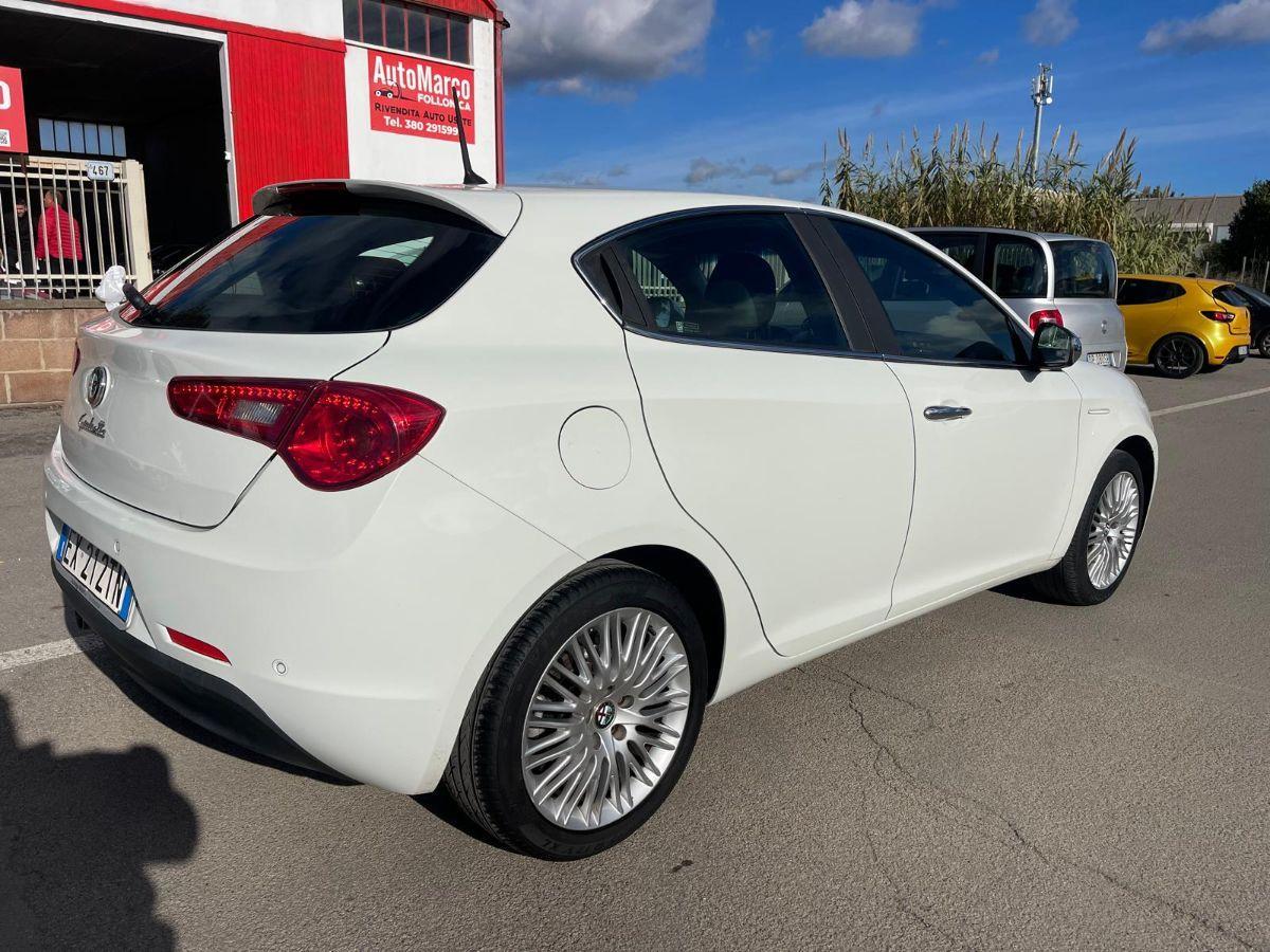 ALFA ROMEO - Giulietta - 1.6 JTDm-2 105 CV Exclusive