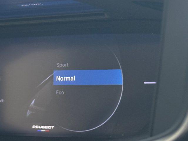 PEUGEOT 2008 Hybrid 136 e-DCS6 GT da?319,00