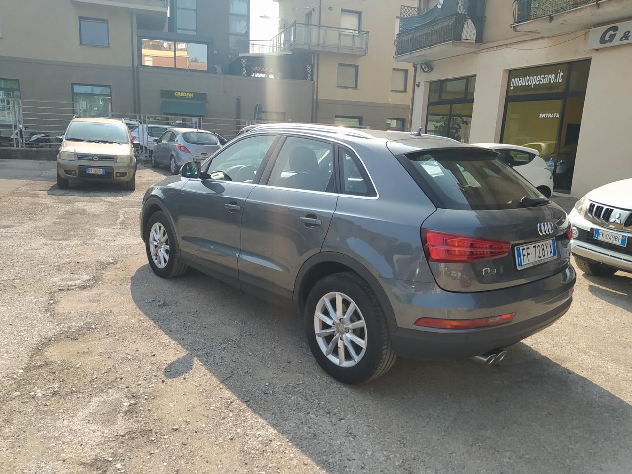 Audi Q3 2.0 TDI 120 CV Business