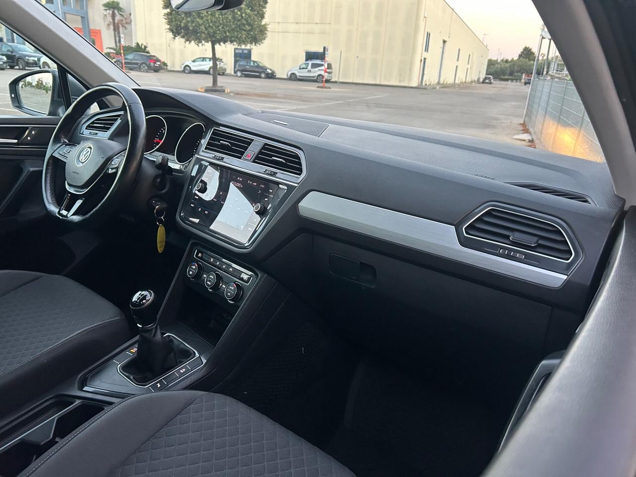 Volkswagen Tiguan 2.0 TDI 150CV 2018 SPORT TECHNOLOGY