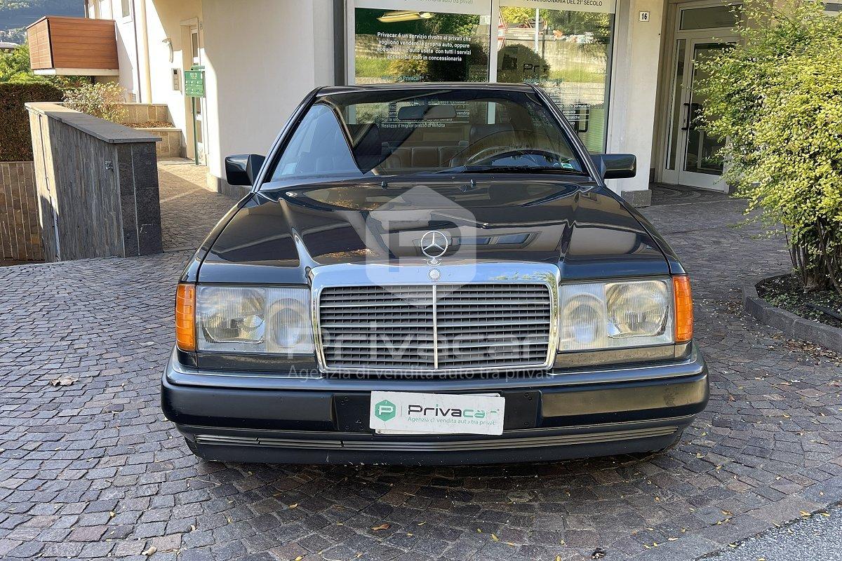 MERCEDES 300 CE-24 Coupé