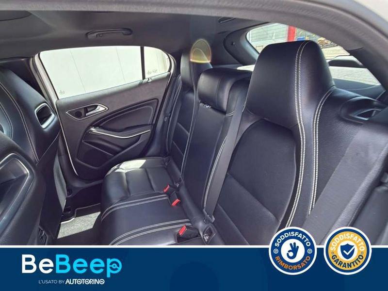 Mercedes-Benz GLA 200 D NIGHT EDITION 4MATIC AUTO