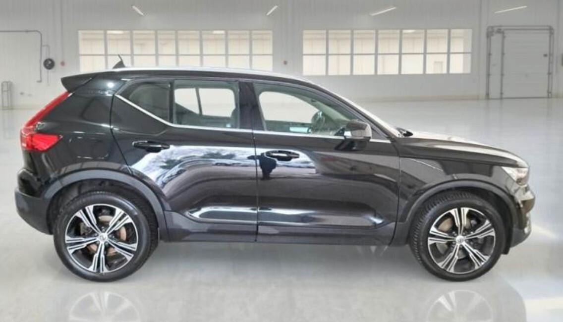 Volvo XC40 B4 AWD Geartronic Momentum