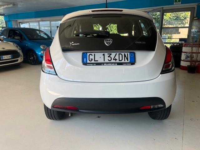 LANCIA YPSILON 1.0 HYBRID FIREFLY SILVER ADATTA A NEO PATENTATI PARI AL NUOVO! SOLO 22.000KM