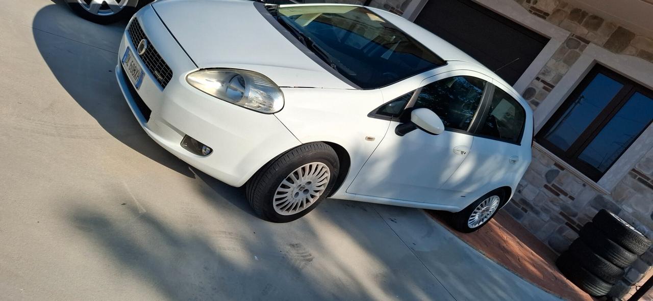 Fiat Grande Punto Grande Punto 1.3 MJT 75 CV 5 porte Dynamic