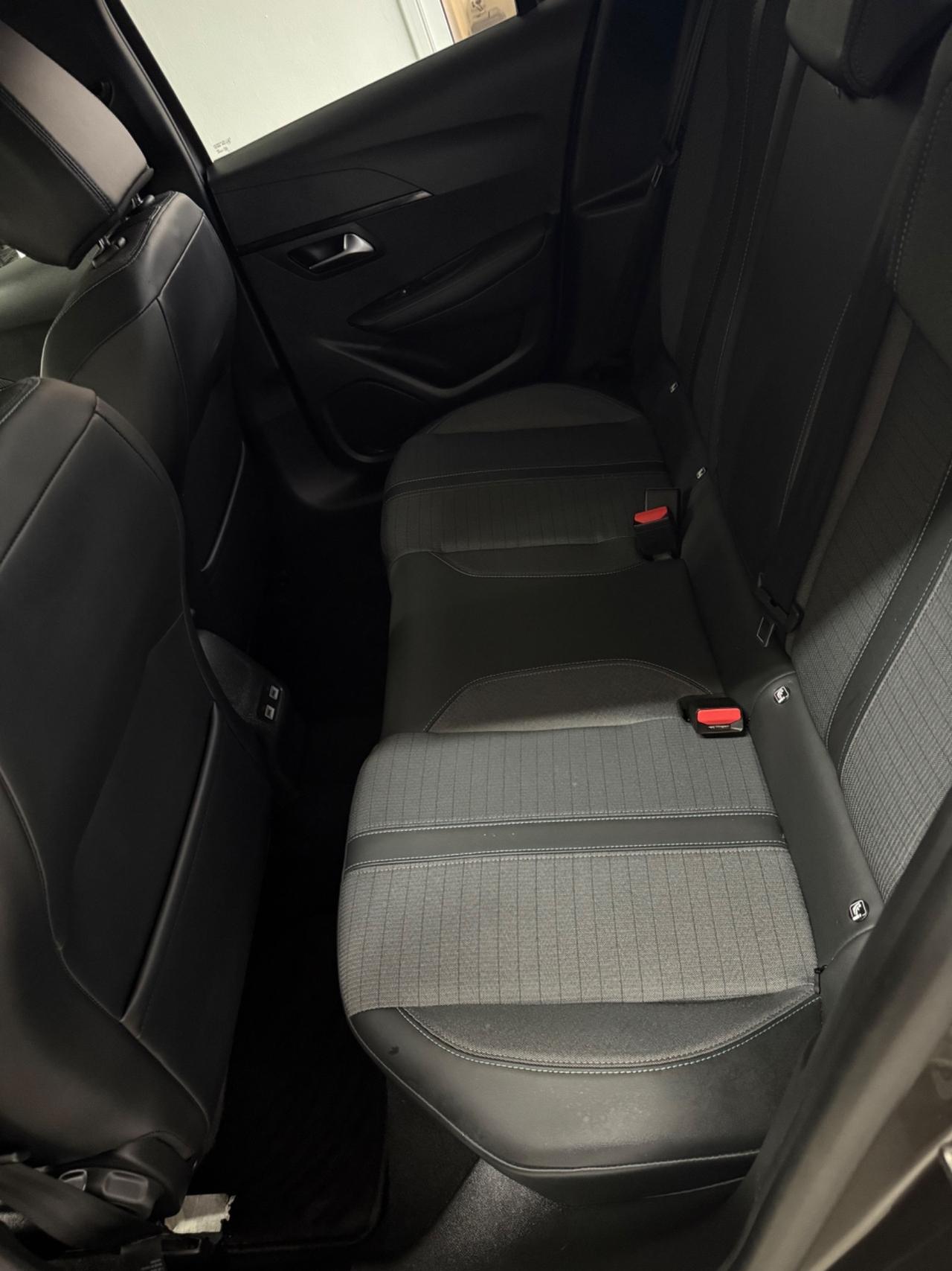 Peugeot 208 PureTech 100 Stop&Start EAT8 5 porte GT Line