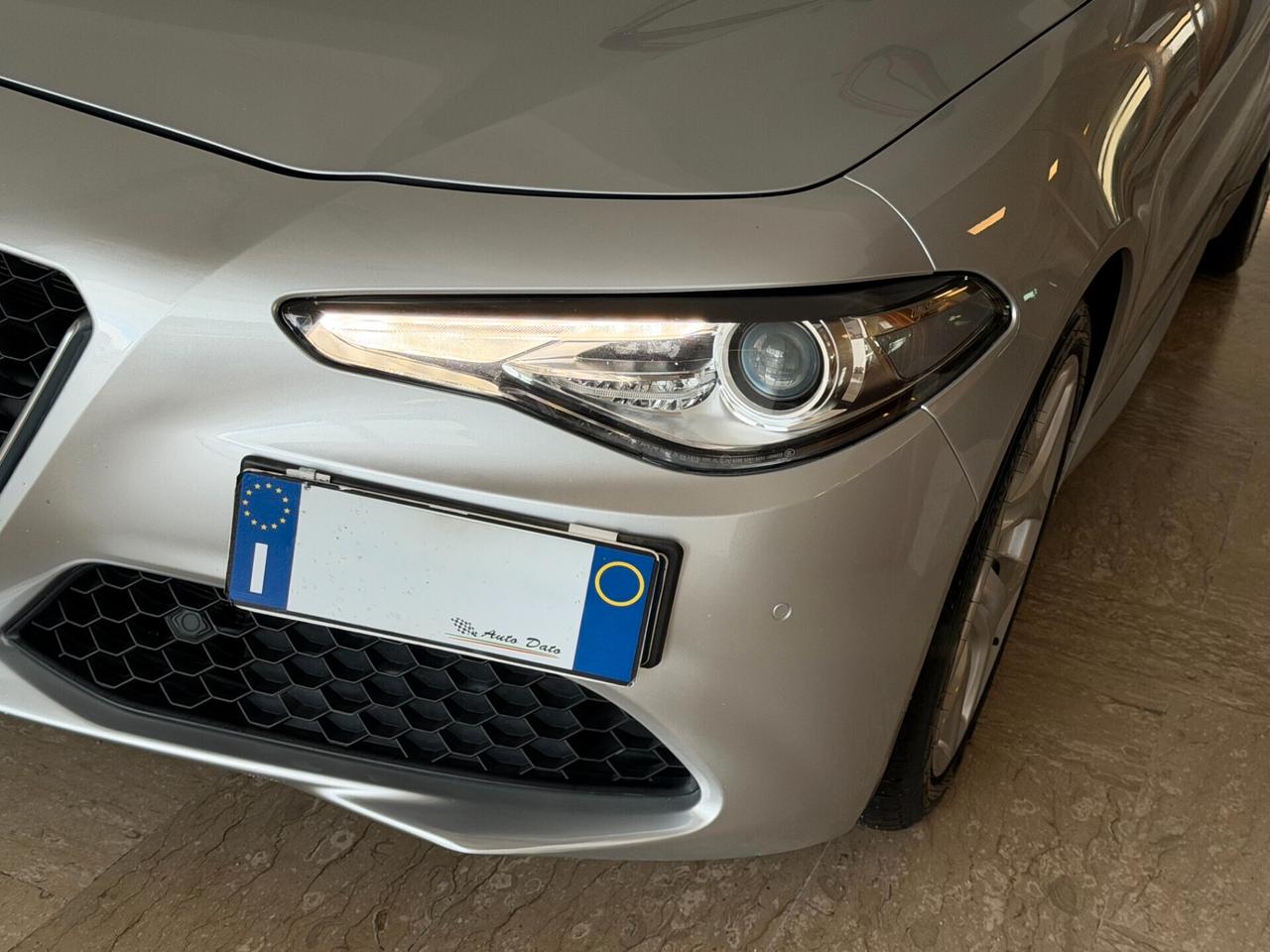 Alfa Romeo Giulia 2.2 TURBODIESEL 160 cv. AT8 EXECUTIVE (Nav)