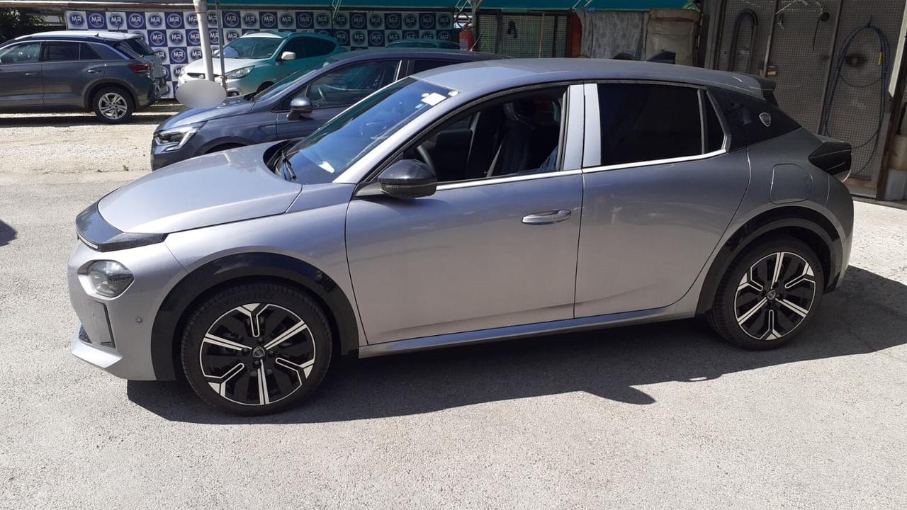 Lancia Ypsilon 1.2 Hybrid e-DCT 100 CV NUOVO