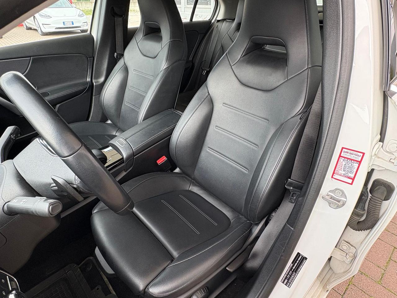 Mercedes-Benz A 180 Business Plus A 180 D #9757