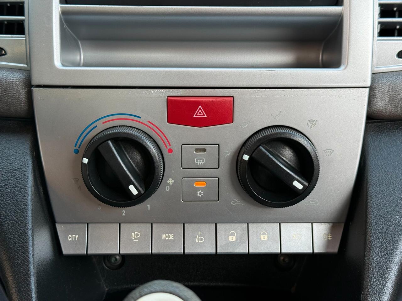 Lancia Ypsilon 1.2 60CV Oro *KM 85.000 - 2010