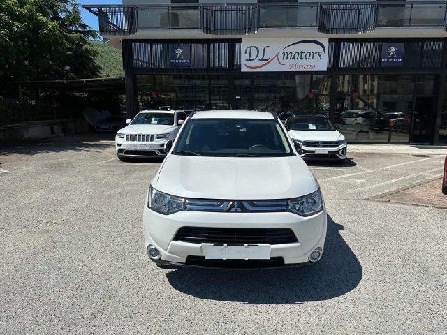 MITSUBISHI Outlander 2.2 DI-D 2WD Intense sconto rottamazzione