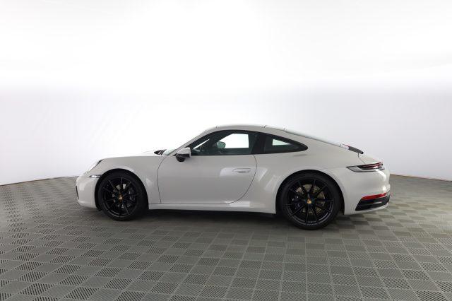 PORSCHE 911 911 Carrera 4