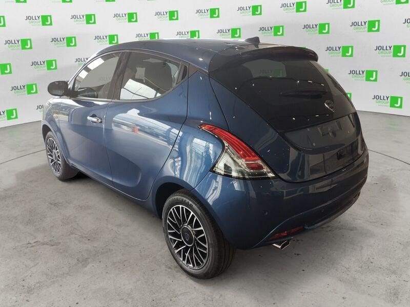 Lancia Ypsilon 1.0 FireFly 5 porte S&S Hybrid Platino