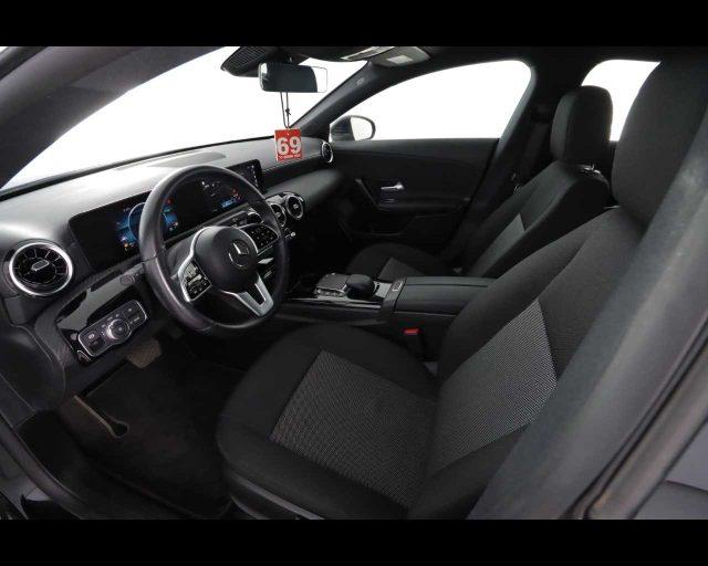 MERCEDES-BENZ CLA 200 d Automatic Shooting Brake Business Extra