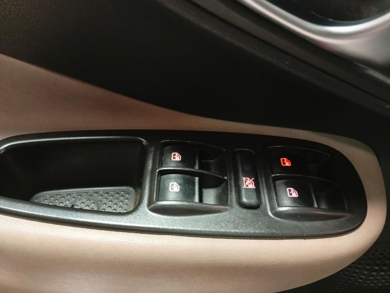 Fiat 500L Living 1.6 Multijet 105 CV Lounge