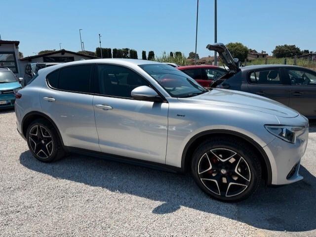 Alfa Romeo Stelvio 2.2 Turbodiesel 190 CV AT8 Q4 Sprint