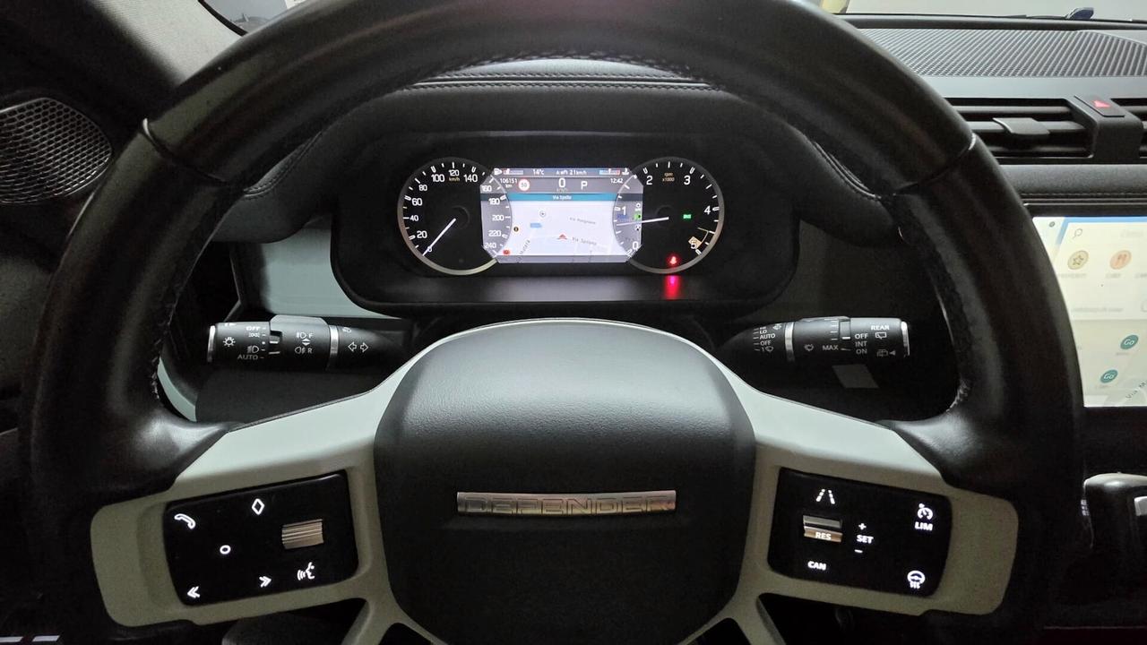 Land Rover Defender 90 3.0D 200cv AWD X-Dynamic HSE FULL BLACK