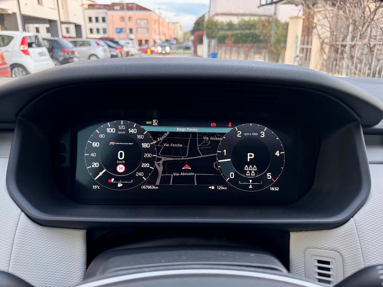 Land Rover Discovery 3.0d i6 mhev R-Dynamic SE awd 249cv 7p auto