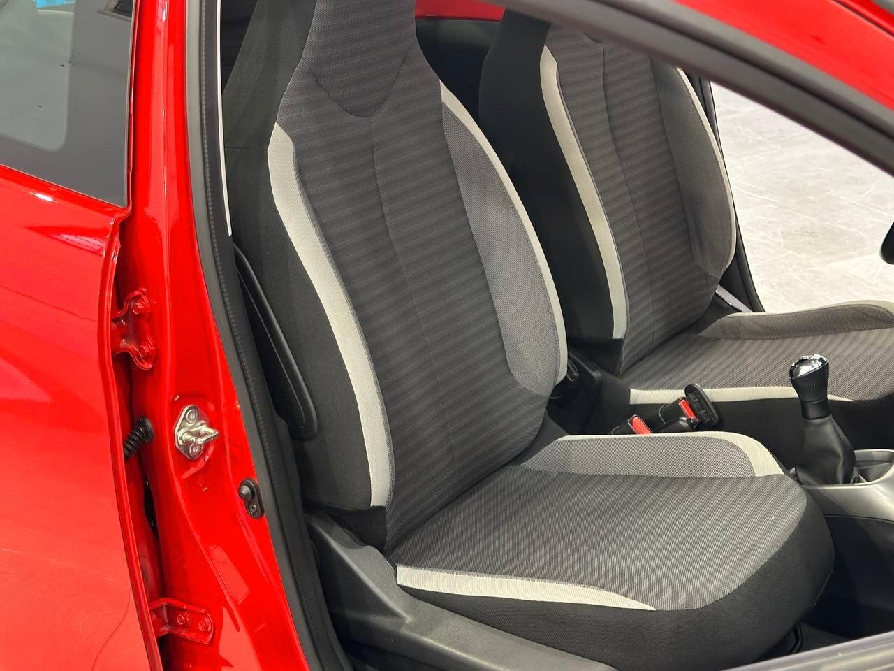 Toyota Aygo Connect 1.0 VVT-i 72 CV 5 porte x-clusiv perfetta