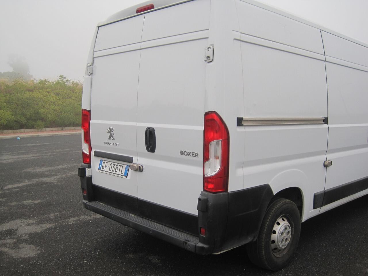 Peugeot Boxer 333 2.2 BlueHDi 140 S&S PM-TM Furgone