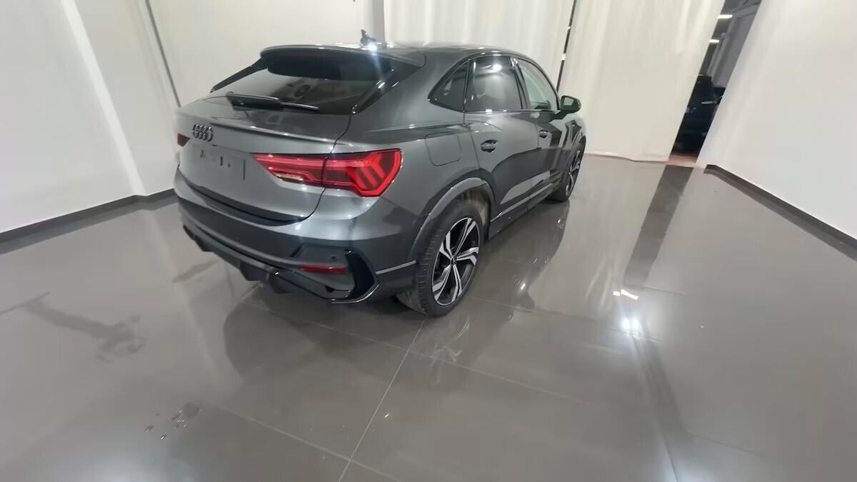 Audi Q3 SPB 35 TDI S tronic Identity Black