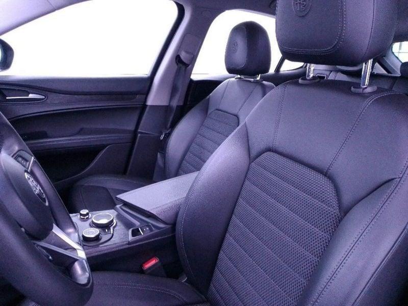 Alfa Romeo Stelvio 2.2 t Executive Q4 210cv auto my19