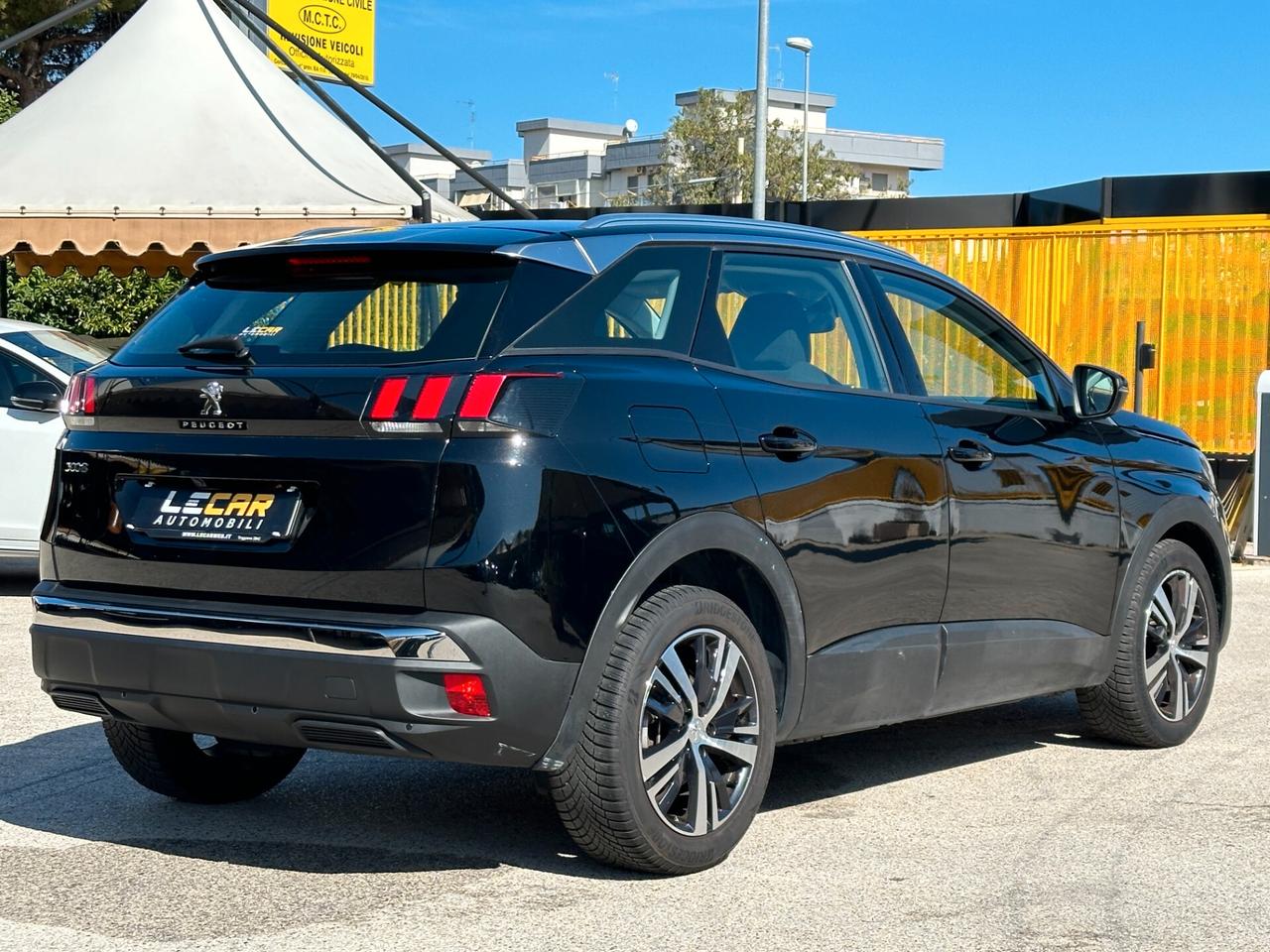 PEUGEOT 3008 BlueHDi 130 EAT8 Business
