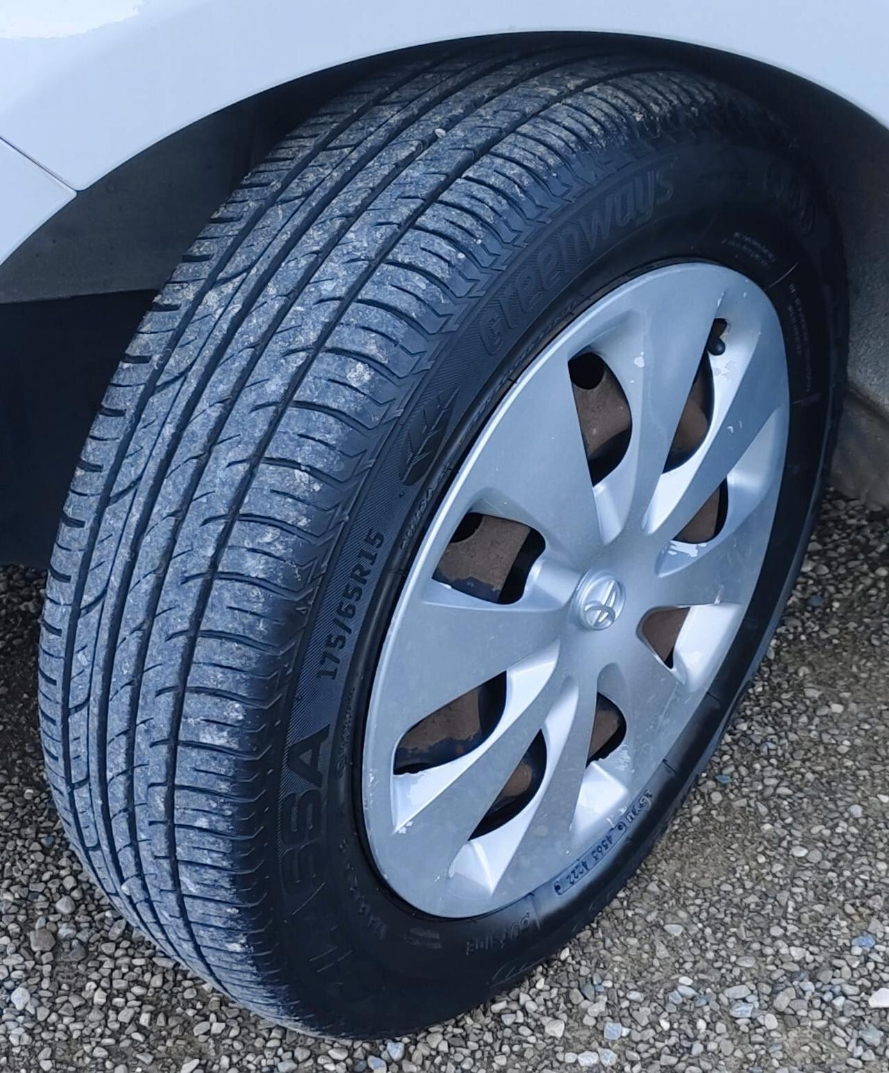 Toyota Yaris 1.5 Hybrid 5 porte Lounge