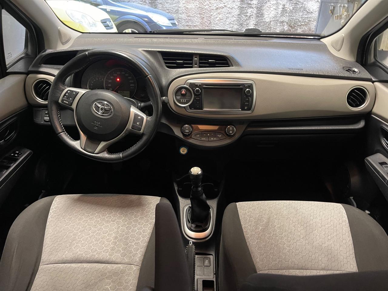 Toyota Yaris 1.3 5 porte Lounge