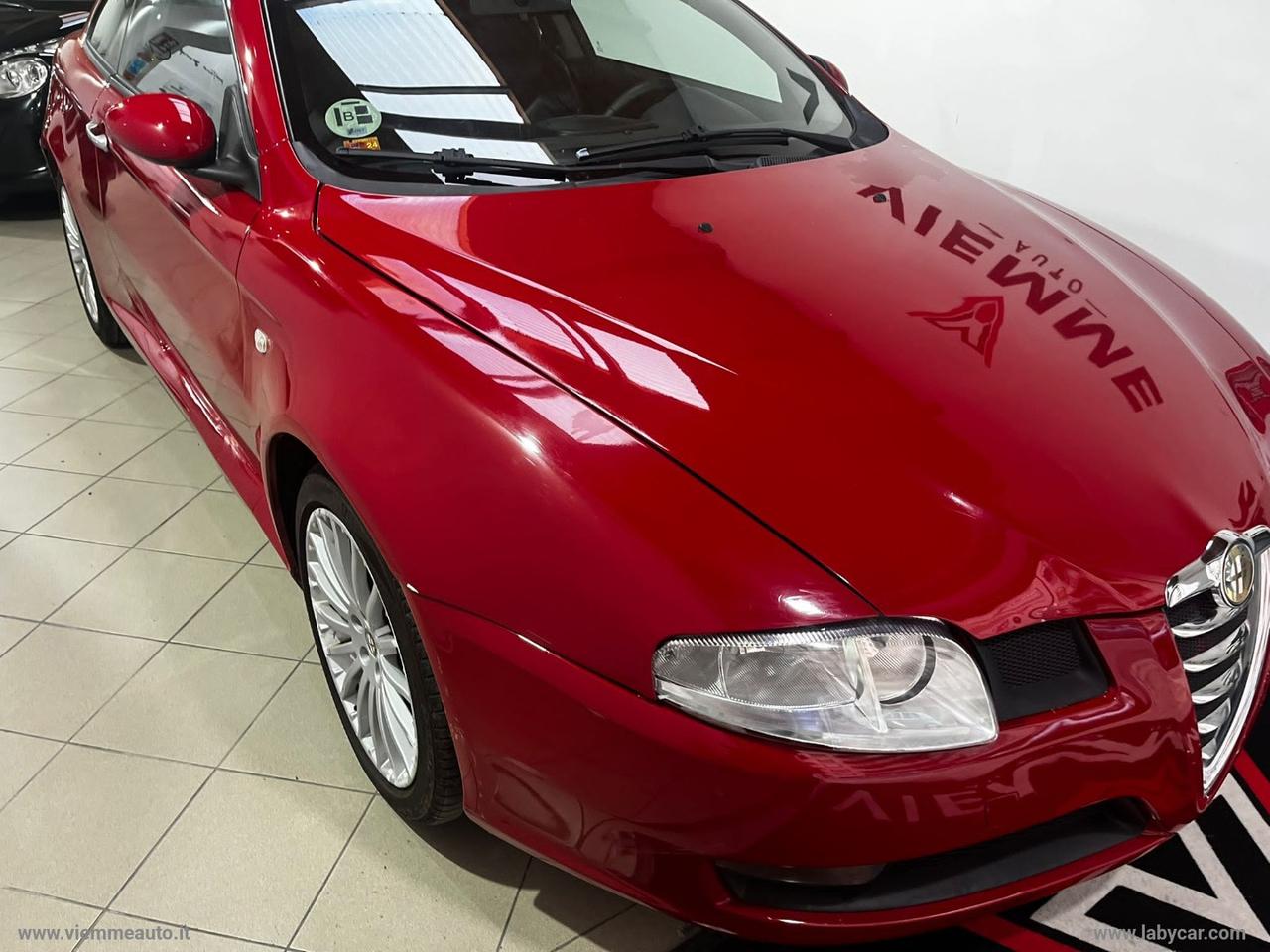 ALFA ROMEO GT 1.9 JTDM 16V Distinctive