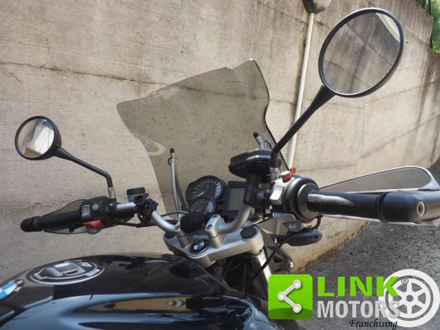 BMW R 1200 R anno 2008 con valigie laterali BMW originali