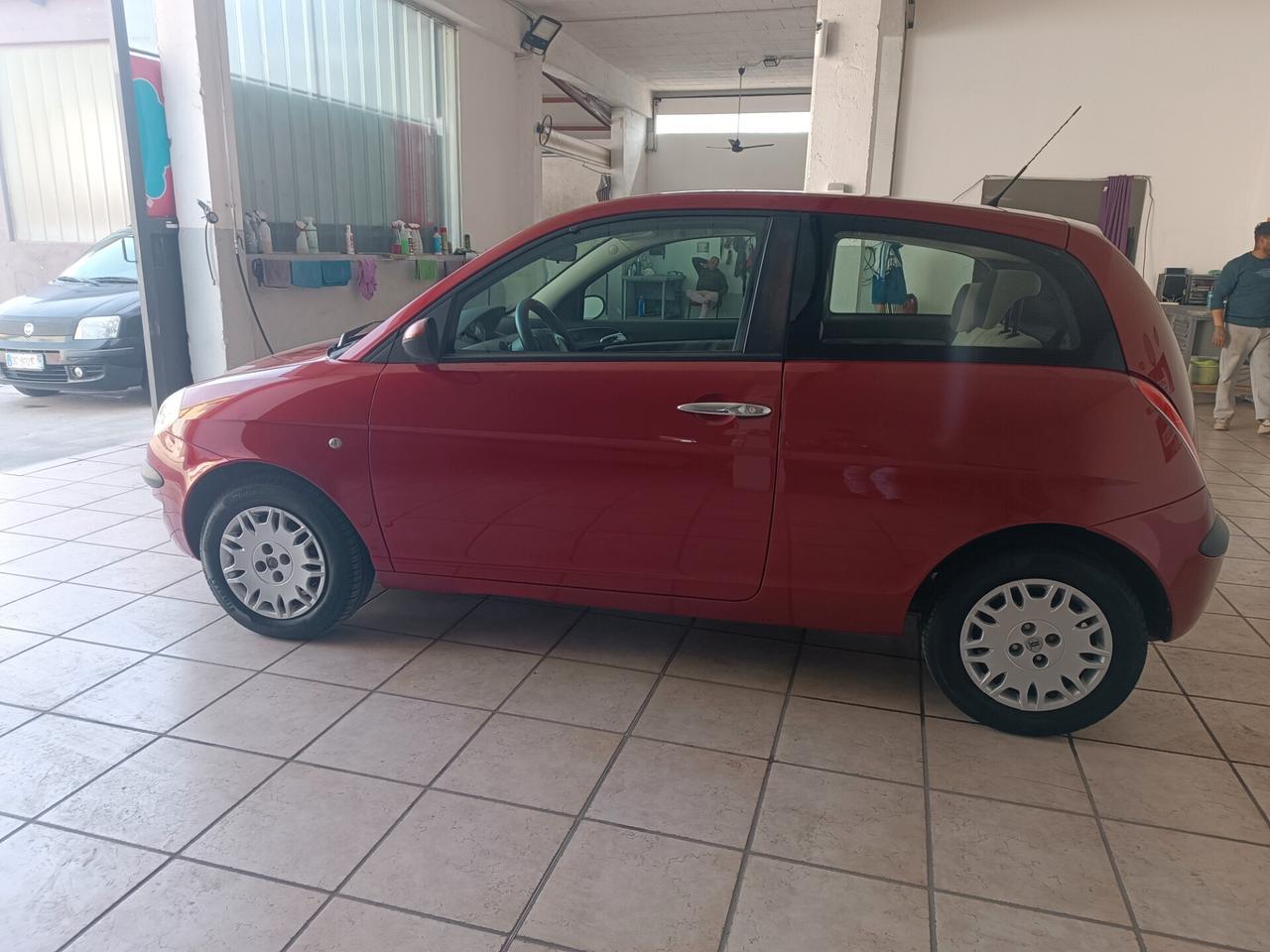 Lancia Ypsilon 1.3 diesel automatica