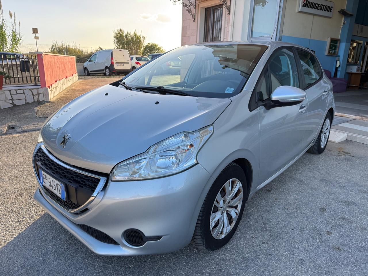 Peugeot 208 1.2 VTi 82 CV 5 porte Allure