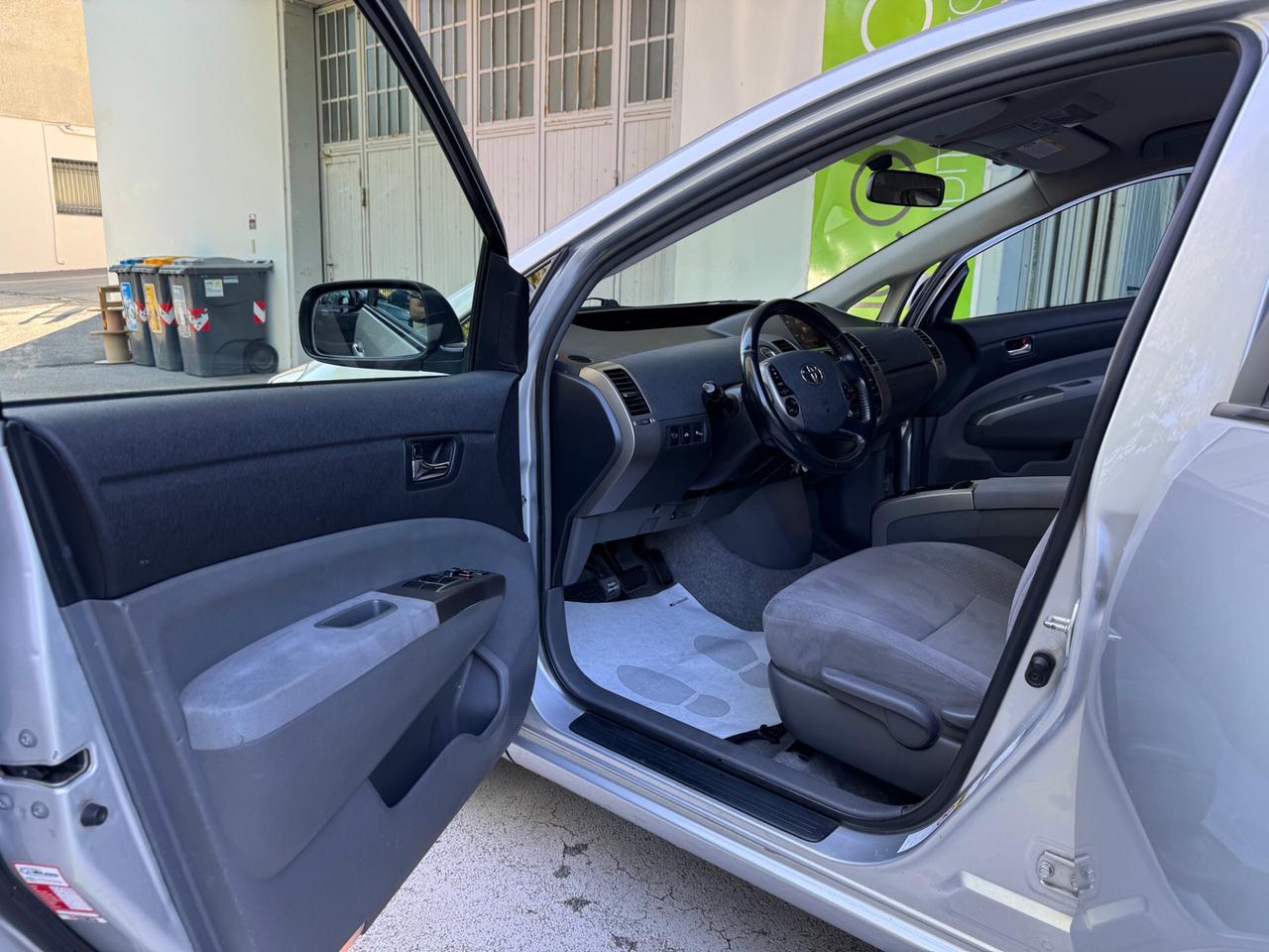 Toyota Prius 1.5 HYBRID UNIPROP. GARANZIA 24 MESI