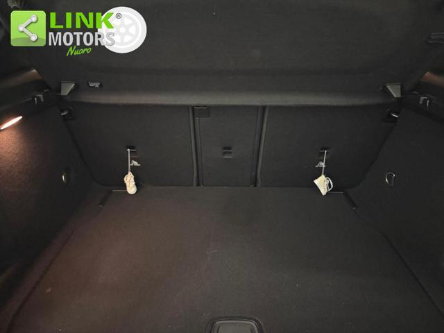 MERCEDES-BENZ A 200 d Premium AMG Line