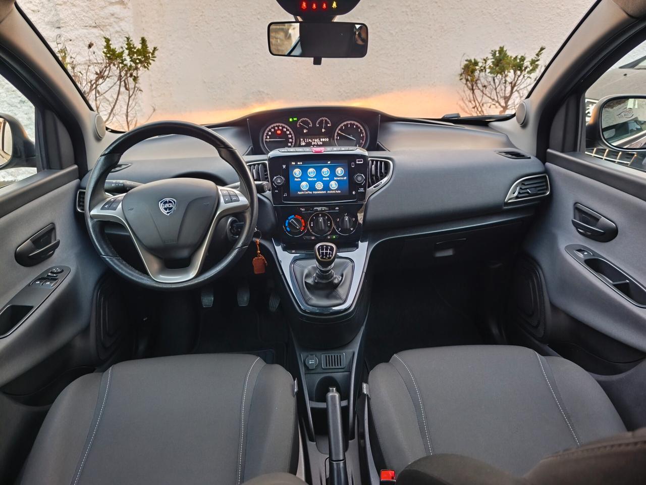 Lancia Ypsilon 1.0 FireFly 5 porte S&S Hybrid Alberta Ferretti