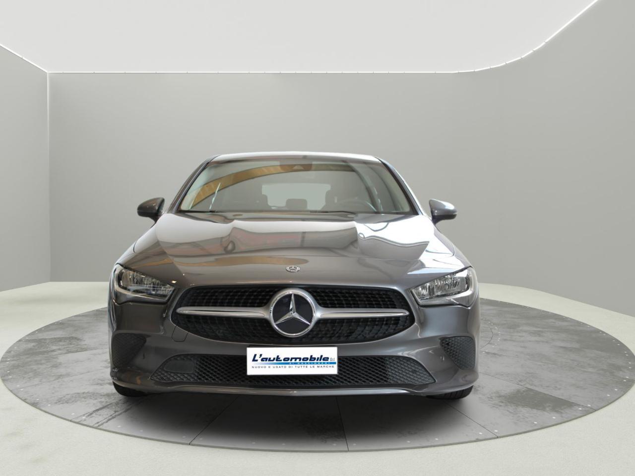 MERCEDES-BENZ CLA 180 d Automatic Shooting Brake Business Extra