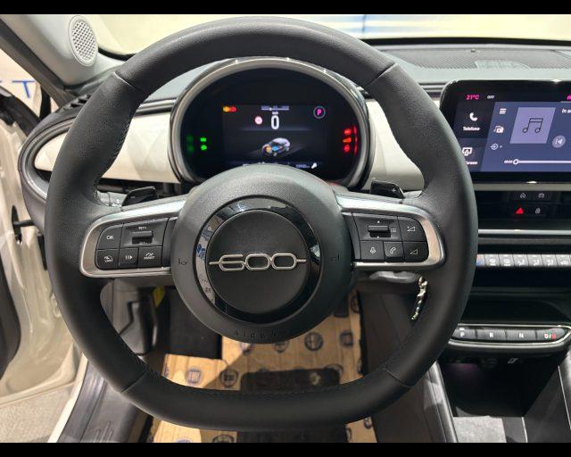 FIAT 600 1.2 hybrid 110cv auto