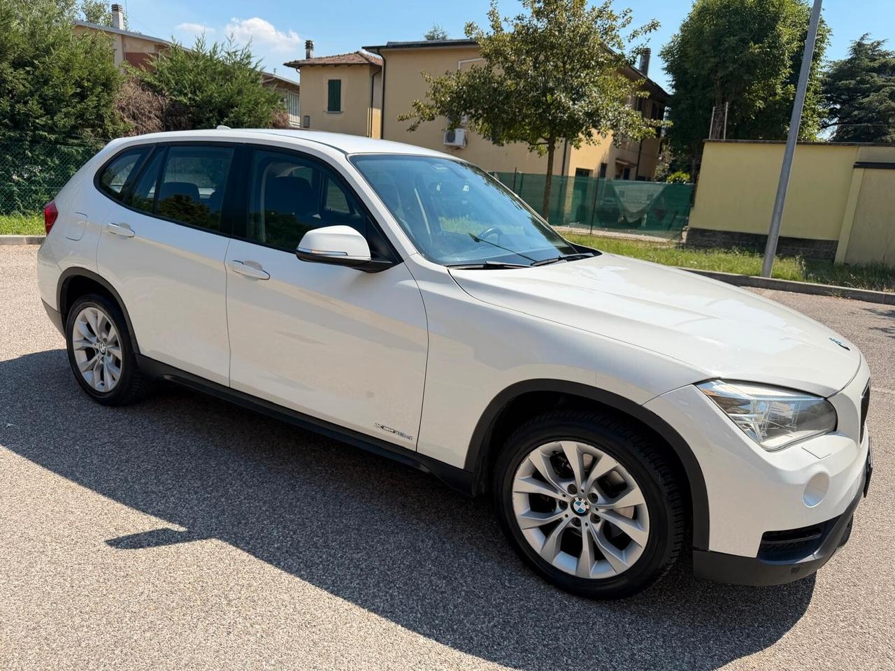 BMW X1 2.0 xdrive - AUT. - 4X4 - NAV. - 12 MESI DI GARANZIA -